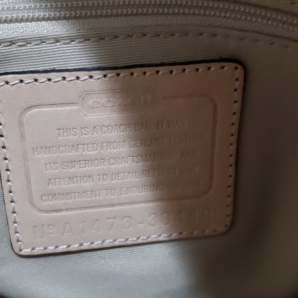 COPY - Coach Croc Embossed Bleeker - Picture 3 of 12